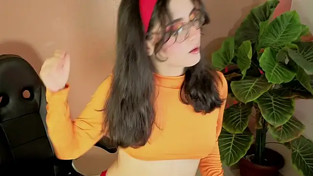 Snapshot of LiLLiAnderson chatting on 10/04/25, 11:41 LiLLiAnderson online show from 10/04/25, 11:41