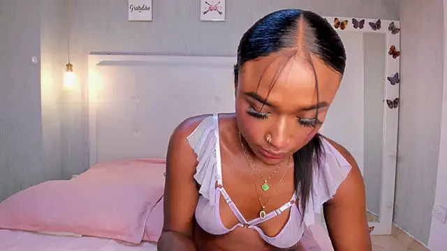 Snapshot of EsmeraldaNyx chatting on 10/07/25, 11:57 EsmeraldaNyx online show from 10/07/25, 11:57