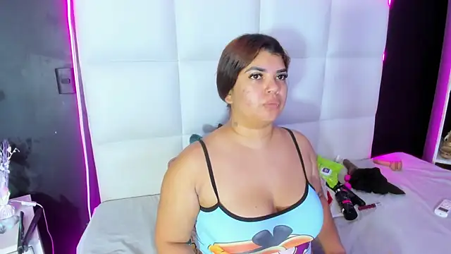 Snapshot of Gigi_duran chatting on 07/18/26, 11:58 Gigi duran online show from 07/18/26, 11:58