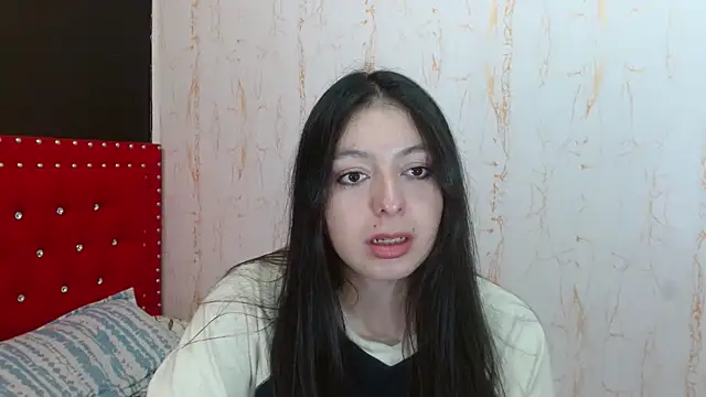 Snapshot of MiaKimky chatting on 10/06/25, 04:26 MiaKimky online show from 10/06/25, 04:26