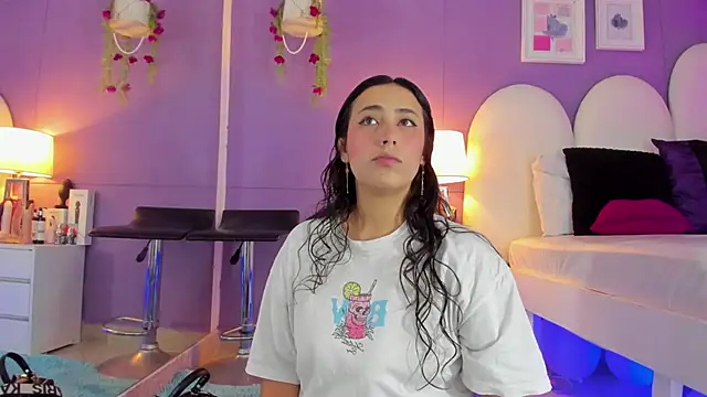 my aleja  online show from 10/16/25, 01:12