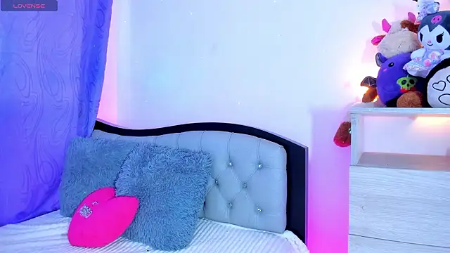 my aleja  online show from 03/30/26, 12:50