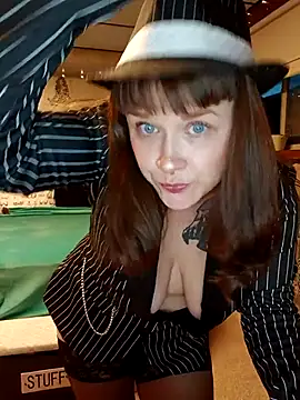 Ursulalane online show from 10/11/25, 01:38