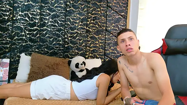 Snapshot of CattyANDnicky chatting on 09/10/25, 01:00 CattyANDnicky online show from 09/10/25, 01:00