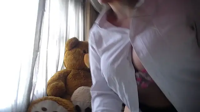 miss lilieth online show from 12/16/25, 05:07