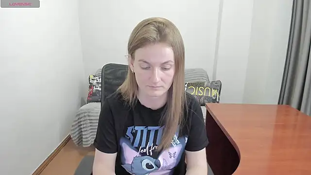 Snapshot of Alisha_Skyes chatting on 06/07/26, 07:17 Alisha Skyes online show from 06/07/26, 07:17