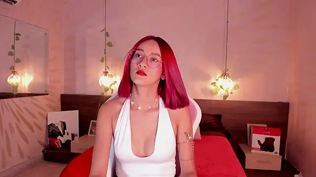 daphne courtis online show from 09/25/25, 03:10