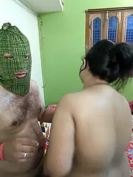 SwatiCam online show from 09/30/25, 05:18