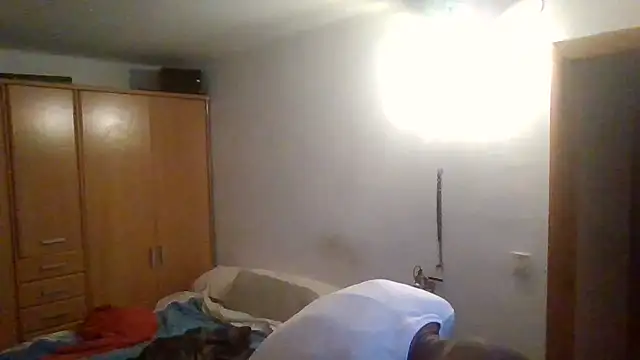 Zk1980 online show from 10/31/25, 09:38