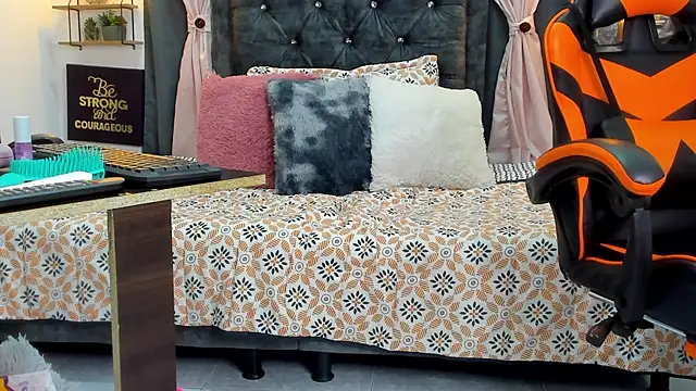 Snapshot of AustinCole01 chatting on 11/03/25, 03:30 AustinCole01 online show from 11/03/25, 03:30