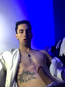 Snapshot of redmen69 chatting on 10/01/25, 04:07 redmen69 online show from 10/01/25, 04:07