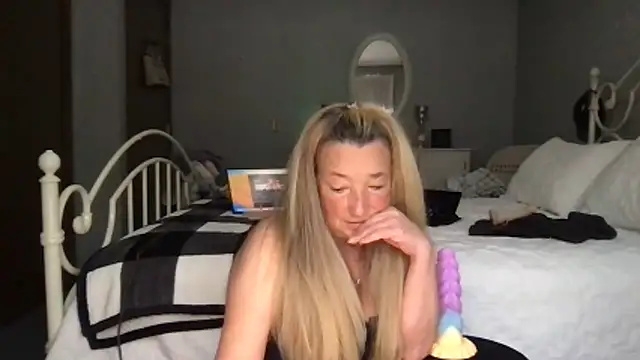 milf-Lacey online show from 03/06/26, 05:20