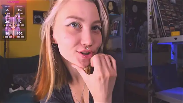 Nicole matt online show from 10/16/25, 02:34