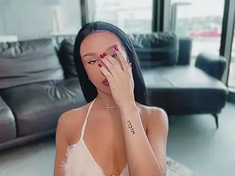 shy Colette online show from 10/28/25, 05:44