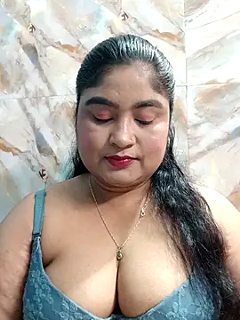 Snapshot of hornyriyanka chatting on 03/13/26, 02:40 hornyriyanka online show from 03/13/26, 02:40