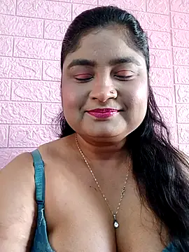 Snapshot of hornyriyanka chatting on 03/16/26, 03:01 hornyriyanka online show from 03/16/26, 03:01