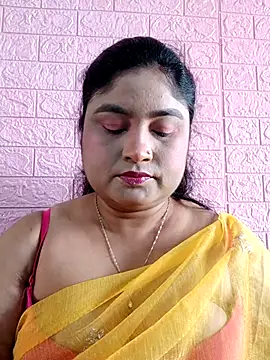 Snapshot of hornyriyanka chatting on 03/22/26, 03:21 hornyriyanka online show from 03/22/26, 03:21