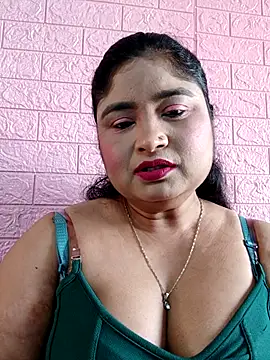 Snapshot of hornyriyanka chatting on 03/28/26, 03:17 hornyriyanka online show from 03/28/26, 03:17