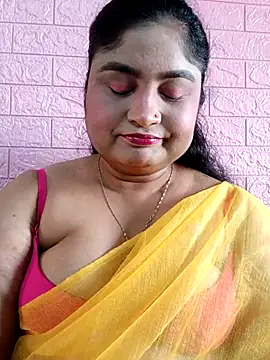 Snapshot of hornyriyanka chatting on 03/29/26, 02:44 hornyriyanka online show from 03/29/26, 02:44