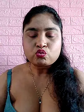 Snapshot of hornyriyanka chatting on 04/06/26, 02:42 hornyriyanka online show from 04/06/26, 02:42