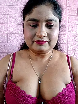 Snapshot of hornyriyanka chatting on 04/07/26, 02:45 hornyriyanka online show from 04/07/26, 02:45