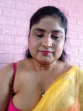 Snapshot of hornyriyanka chatting on 04/12/26, 02:49 hornyriyanka online show from 04/12/26, 02:49