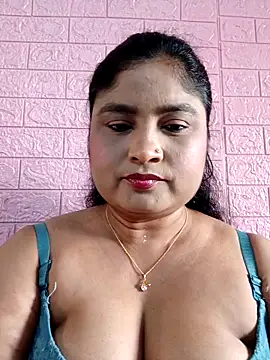 Snapshot of hornyriyanka chatting on 04/17/26, 02:58 hornyriyanka online show from 04/17/26, 02:58