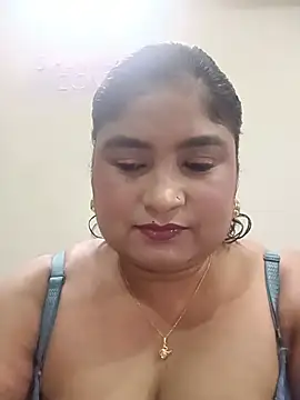 hornyriyanka online show from 07/13/26, 02:25
