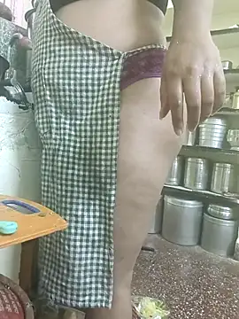 dhanshri143 online show from 11/10/25, 04:33