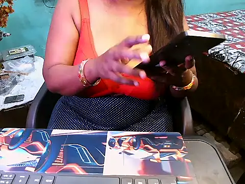 Snapshot of PREETI_BABY chatting on 04/15/26, 04:36 PREETI BABY online show from 04/15/26, 04:36