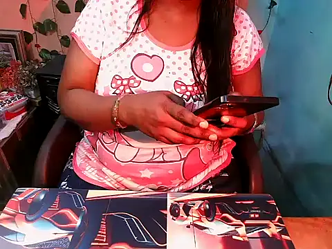 Snapshot of PREETI_BABY chatting on 04/29/26, 06:17 PREETI BABY online show from 04/29/26, 06:17