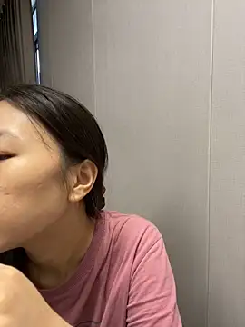 haiyan125216 online show from 10/18/25, 06:05