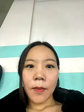 Snapshot of xinmeng-000 chatting on 11/05/25, 03:50 xinmeng-000 online show from 11/05/25, 03:50