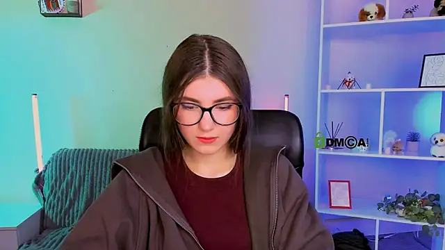 lissa night online show from 12/03/25, 09:51