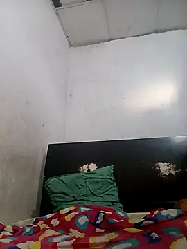 Linadaniela online show from 09/29/25, 11:48