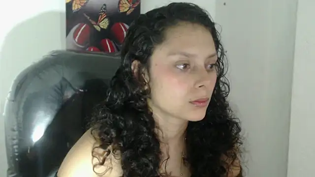 Snapshot of Lily_Jone7 chatting on 09/30/25, 08:03 Lily Jone7 online show from 09/30/25, 08:03