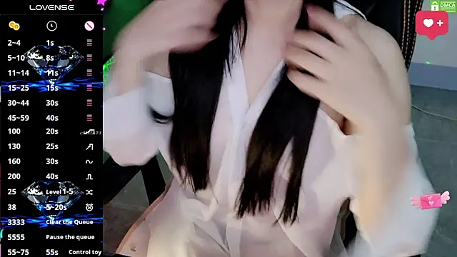 Snapshot of HanaYourlove chatting on 04/14/26, 01:22 HanaYourlove online show from 04/14/26, 01:22