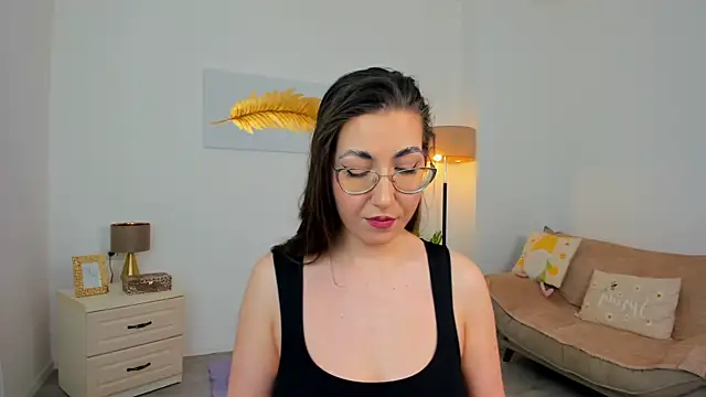 Snapshot of Kylie_Kathy chatting on 04/07/26, 09:48 Kylie Kathy online show from 04/07/26, 09:48