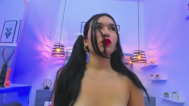 Snapshot of Ambar_Cullen chatting on 09/22/25, 08:33 Ambar Cullen online show from 09/22/25, 08:33