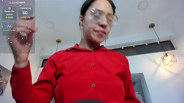 Hanna Cornee  online show from 01/19/26, 12:20