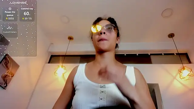 Hanna Cornee  online show from 01/31/26, 07:11