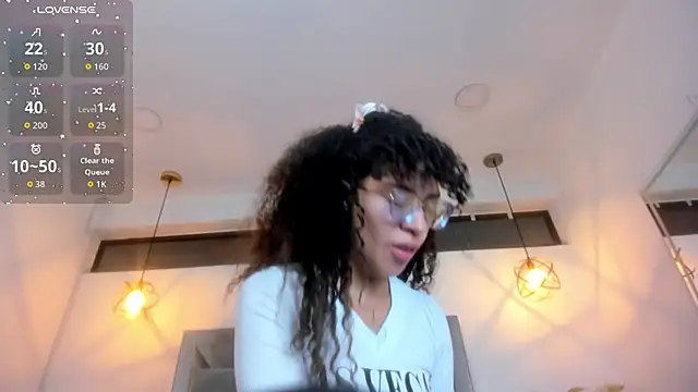 Hanna Cornee  online show from 02/11/26, 01:27