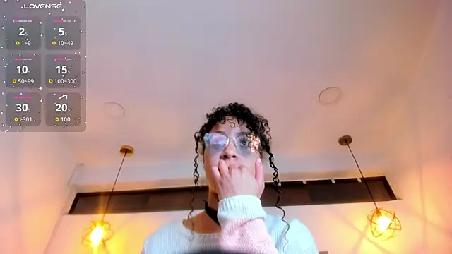 Hanna Cornee  online show from 02/26/26, 12:26