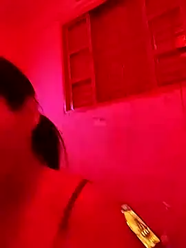 Snapshot of Kellye_hotTs chatting on 11/05/25, 11:05 Kellye hotTs online show from 11/05/25, 11:05