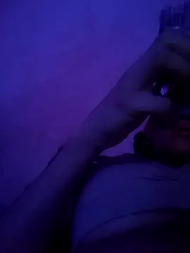 Snapshot of Kellye_hotTs chatting on 11/07/25, 10:26 Kellye hotTs online show from 11/07/25, 10:26