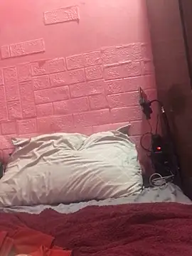 Snapshot of Kellye_hotTs chatting on 02/24/26, 02:31 Kellye hotTs online show from 02/24/26, 02:31