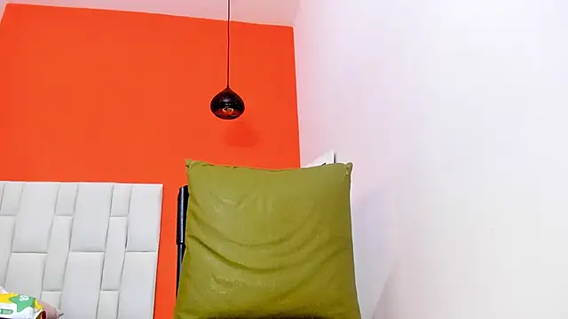 Roxan-hot69 online show from 09/16/25, 07:15