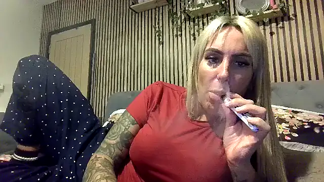 Snapshot of poppyinga1 chatting on 02/11/26, 08:14 poppyinga1 online show from 02/11/26, 08:14