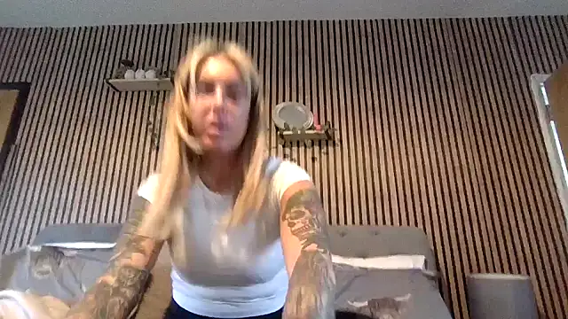 Snapshot of poppyinga1 chatting on 02/26/26, 09:08 poppyinga1 online show from 02/26/26, 09:08