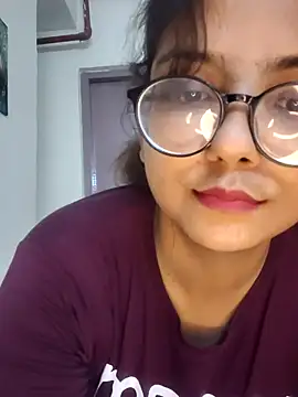 Snapshot of nishaa_baby chatting on 09/09/25, 03:55 nishaa baby online show from 09/09/25, 03:55